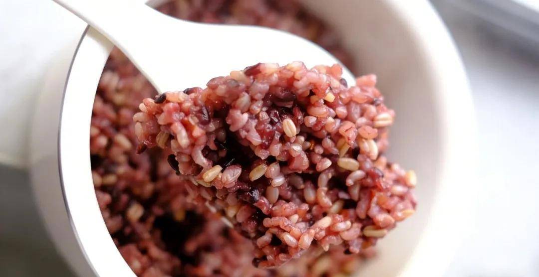 种主食能改善老年痴呆PG麻将胡了2试玩这(图2)